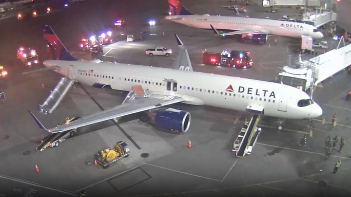 Dramatic Video Captures Delta Plane on Fire in Seattle, Passengers Evacuated